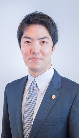 lawyer_iwasaki_w320-2
